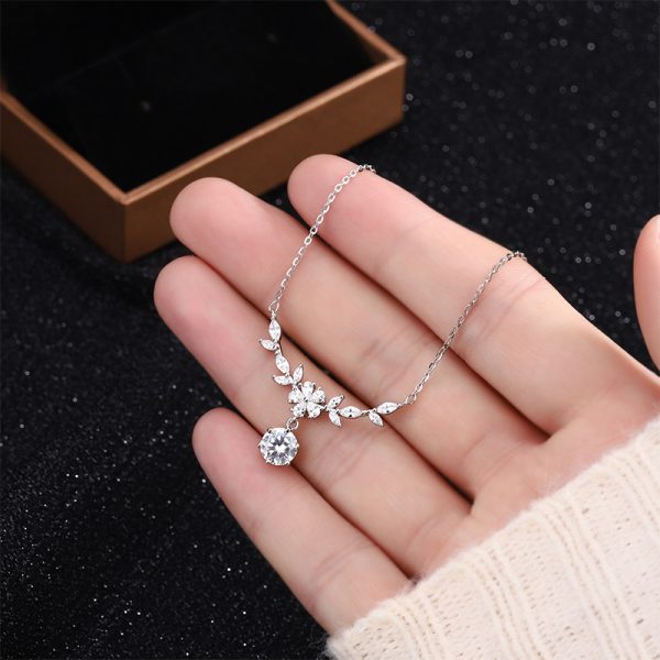 999 sterling silver cherry blossom necklace, women's forest series ins, floral branches, laurel, light luxury collarbone chain, gift for girlfriend and best friend - Image 5