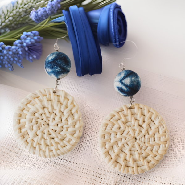 Vine woven grass woven round handmade blue dyed earrings, goddess earrings, Bohemian retro ethnic style s925 silver needle