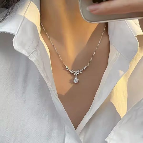 999 sterling silver cherry blossom necklace, women's forest series ins, floral branches, laurel, light luxury collarbone chain, gift for girlfriend and best friend - Image 3