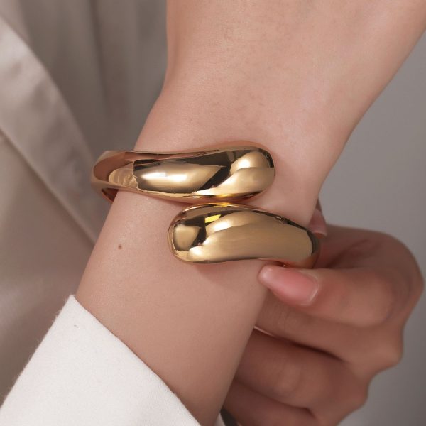 Fashionable Irregular Snake Head Open Cuff Bracelet, Trendy Polished Spring Bangle, Statement Jewelry for Women, Bold and Unique Design - 图片 4