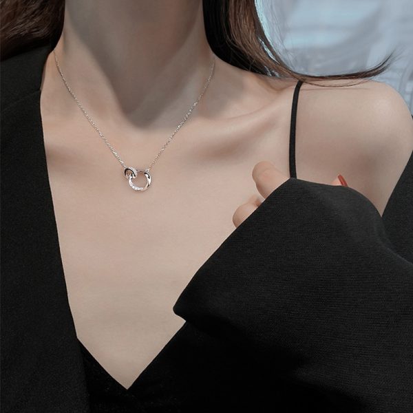 S999 pure silver double ring buckle necklace women's Korean version diamond inlaid Mobius necklace niche hot selling accessory