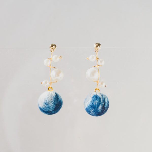 Original design: Handmade blue dyed earrings, pearl earrings, 14K gold coated pearls, elegant temperament for girls, ethnic style - 图片 2