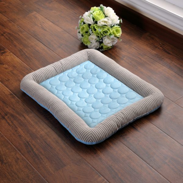 Pet Cooling Pad Bed For Dogs Cats Puppy Kitten Cool Mat Pet Blanket Ice Silk Material Soft For Summer Sleeping  Blue Breathable - 图片 3