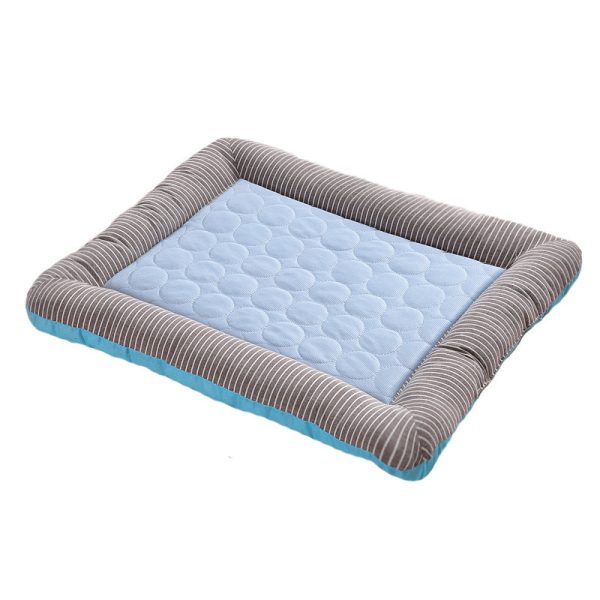 Pet Cooling Pad Bed For Dogs Cats Puppy Kitten Cool Mat Pet Blanket Ice Silk Material Soft For Summer Sleeping  Blue Breathable - 图片 7