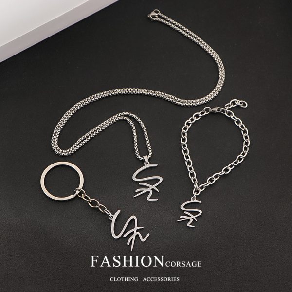 TF family Su Xinhao necklace bracelet keychain fashionable, simple, versatile collarbone chain men's and women's titanium steel pendant jewelry