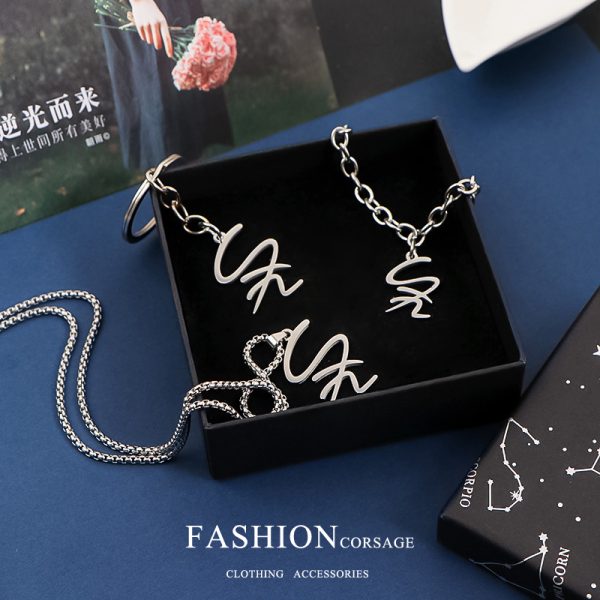 TF family Su Xinhao necklace bracelet keychain fashionable, simple, versatile collarbone chain men's and women's titanium steel pendant jewelry - 图片 3