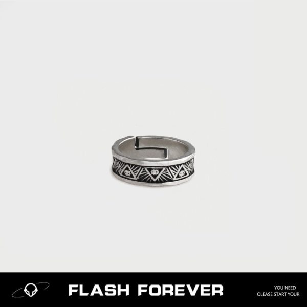 FLASHFOREVER is bored! Wear a vintage small eye ring and a unisex trendy brand high-end trendy design with adjustable opening