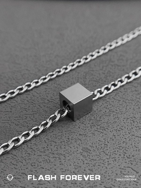 FLASHFOREVER Wang Yibo's same square necklace ins simple personality versatile chain bouncing Di earth cool - Image 4