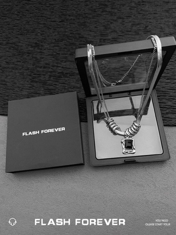 FLASHFOREVER niche design black and white zircon collarbone necklace for men and women, high-end titanium steel sweater chain trend - 图片 2