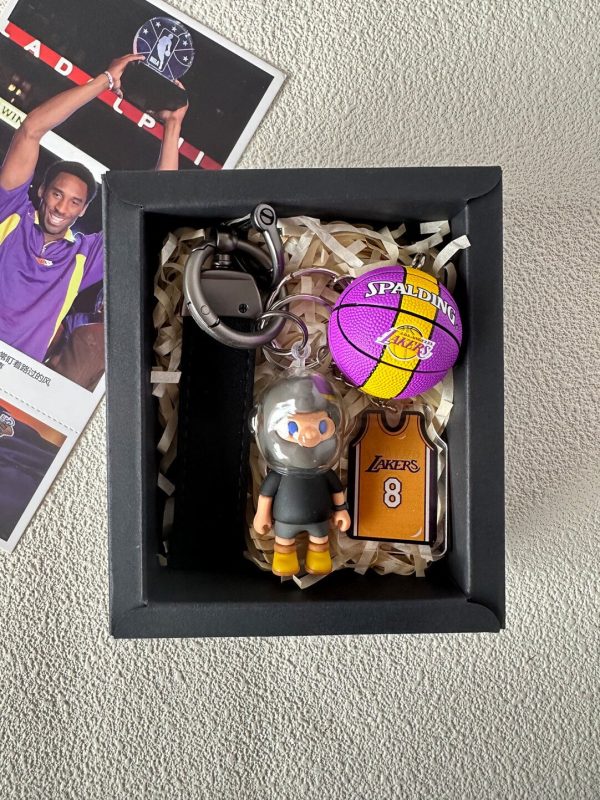 Kobe | Co branded jersey, basketball keychain, birthday gift, fan gift, NBA star merchandise gift - 图片 5